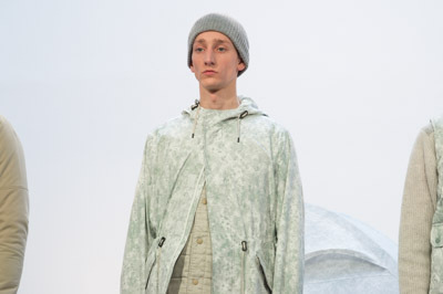 ホワイトマウンテニアリング 2015-16年秋冬 - 初のパリ進出は「ミリタリーキャンプ」がイメージ