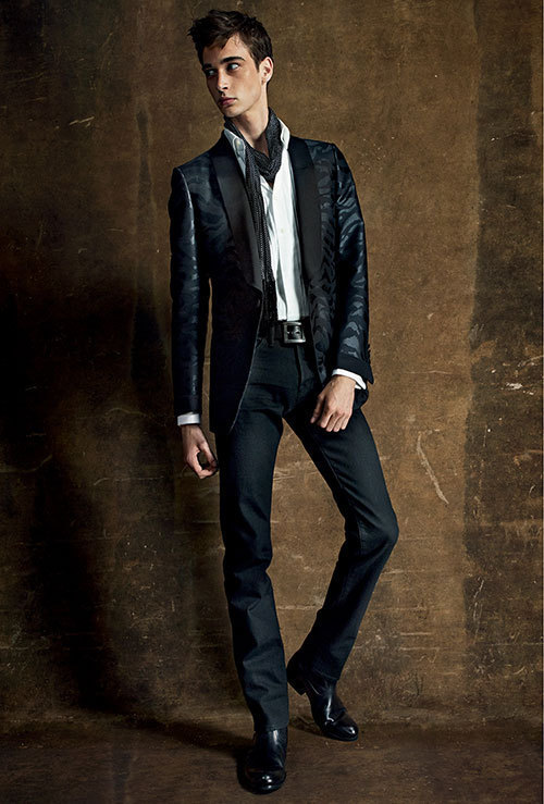 未開封 TOM FORD写真集 トムフォード GUCCI ヘルムートニュートン