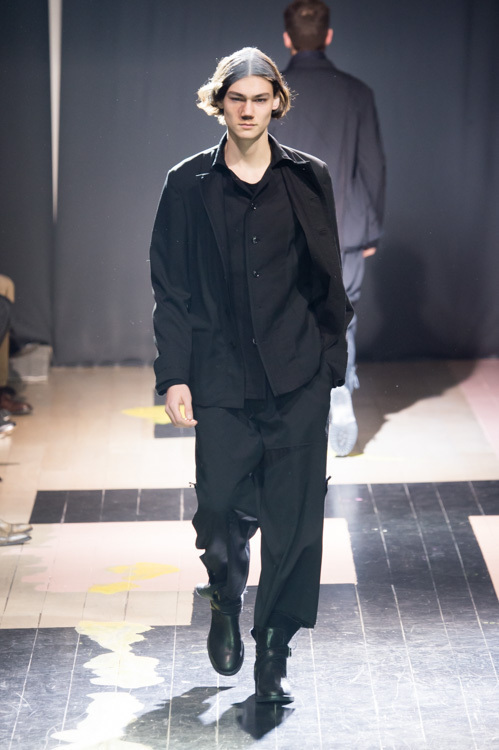 ヨウジヤマモト(Yohji Yamamoto) 2015-16年秋冬メンズコレクション シルエット - 写真4