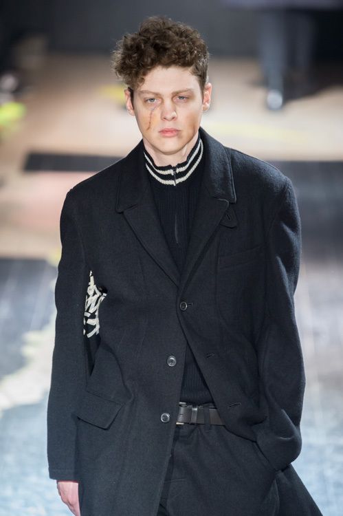 ヨウジヤマモト(Yohji Yamamoto) 2015-16年秋冬メンズコレクション  - 写真83