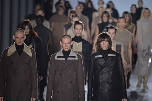 リック・オウエンス 2015-16年秋冬メンズコレクション - 潜水艦の中に満ちる極限のプレッシャー