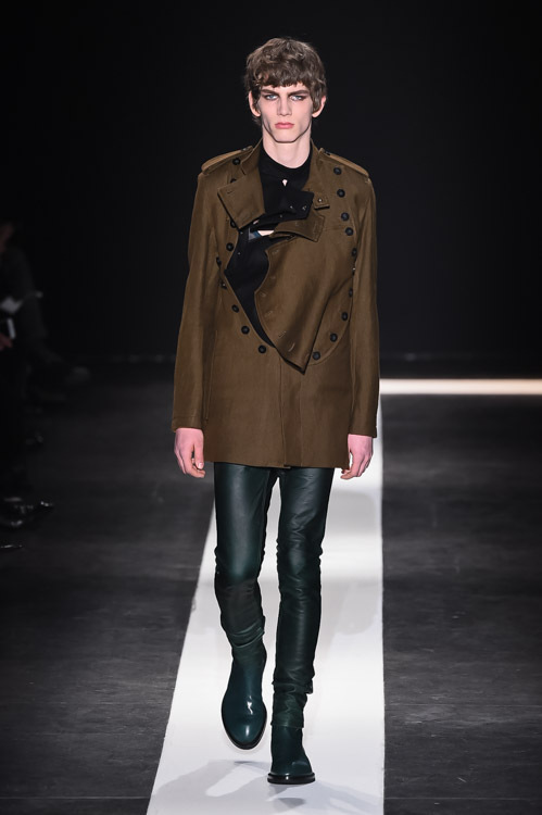 アン ドゥムルメステール(ANN DEMEULEMEESTER) 2015-16年秋冬メンズコレクション シルエット - 写真9