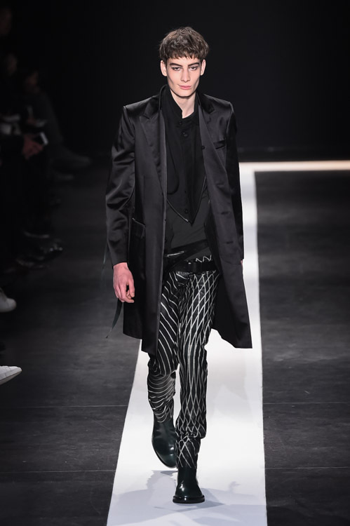 アン ドゥムルメステール(ANN DEMEULEMEESTER) 2015-16年秋冬メンズコレクション  - 写真35