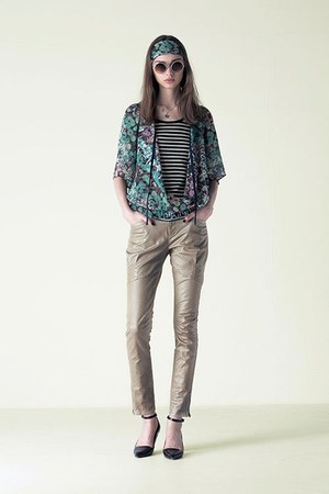 イオ(io) 2015年春夏ウィメンズコレクション  - 写真22