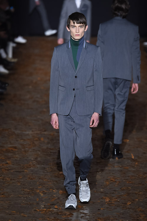 クリスヴァンアッシュ(KRISVANASSCHE) 2015-16年秋冬メンズコレクション  - 写真4