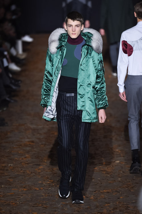 クリスヴァンアッシュ(KRISVANASSCHE) 2015-16年秋冬メンズコレクション シルエット - 写真12