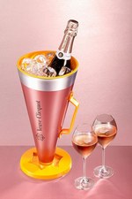 ヴーヴ・クリコのバレンタイン限定バーが日本橋三越本店に登場 - 春限定アイテムも発売｜写真1