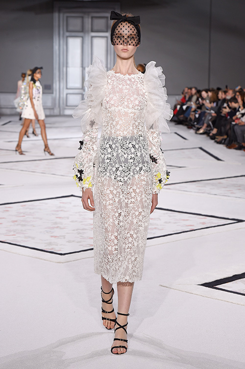 ジャンバティスタ ヴァリ オートクチュール(GiAMBATTiSTA VALLi Haute Couture) 2015年春夏ウィメンズコレクション  - 写真26