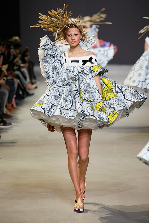 ヴィクター＆ロルフ オートクチュール(VIKTOR & ROLF Haute Couture) 2015年春夏ウィメンズコレクション  - 写真3