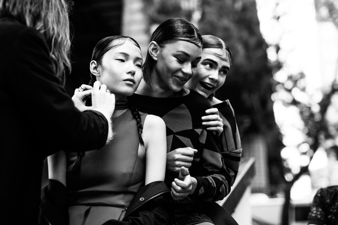 セクシーなストリート感、DKNYが2015年春夏コレクションのキャンペーンビジュアルを公開｜写真2