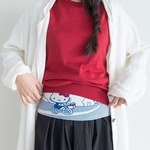 ほぼ日からハローキティのハラマキ＆毛糸のパンツ「おねぇさんたちのキティちゃん。」｜写真1