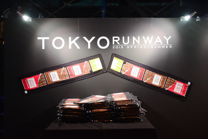 東京ランウェイ 2015SS開幕！ 資生堂のメイクやヘアアレンジ体験できるブース | 写真