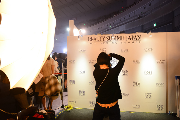 東京ランウェイ 2015SS開幕！ 資生堂のメイクやヘアアレンジ体験できるブース｜写真11