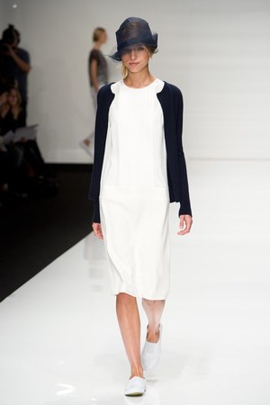 ジャスパーコンラン(Jasper Conran)、2011年春夏コレクション｜写真5