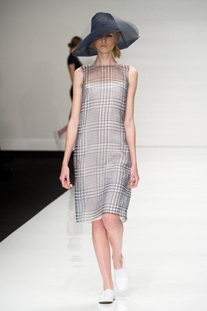 ジャスパーコンラン(Jasper Conran)、2011年春夏コレクション｜写真9