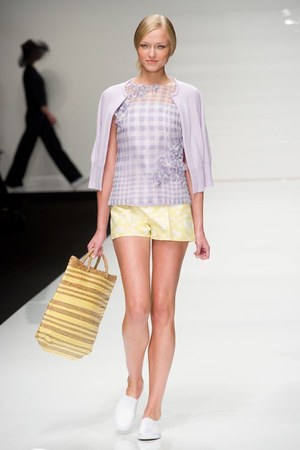 ジャスパーコンラン(Jasper Conran)、2011年春夏コレクション｜写真11