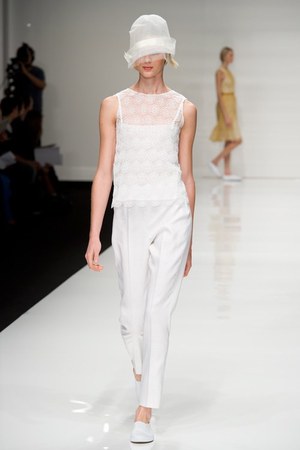 ジャスパーコンラン(Jasper Conran)、2011年春夏コレクション｜写真19