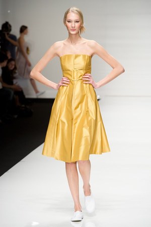 ジャスパーコンラン(Jasper Conran)、2011年春夏コレクション｜写真33