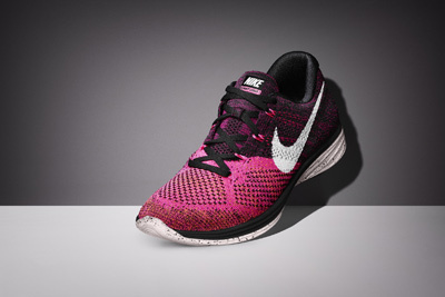 ナイキ「ナイキ フライニット ルナ 3」