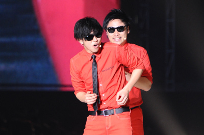 オフショルダー｜東京ランウェイ 2015SS 1stステージ - マギーら豪華モデル登場！“ラッスンゴレライ”も披露