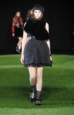 マーク BY マーク ジェイコブス 2015-16年秋冬コレクション - 革命を先導する強い女性｜写真26