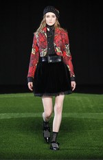 マーク BY マーク ジェイコブス 2015-16年秋冬コレクション - 革命を先導する強い女性｜写真27