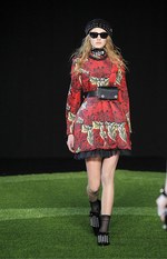 マーク BY マーク ジェイコブス 2015-16年秋冬コレクション - 革命を先導する強い女性｜写真31