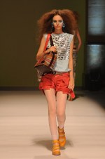 ヴィヴィアン・ウエストウッド アングロマニア×リー、2011年春夏コレクションを発表！｜写真8