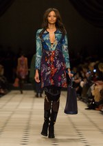 バーバリー プローサム 2015-16年秋冬コレクション - 美しいキルトに魅せられた英国ボヘミアン｜写真7