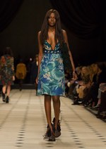 バーバリー プローサム 2015-16年秋冬コレクション - 美しいキルトに魅せられた英国ボヘミアン｜写真11