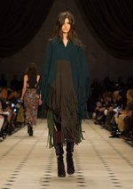 バーバリー プローサム 2015-16年秋冬コレクション - 美しいキルトに魅せられた英国ボヘミアン｜写真17