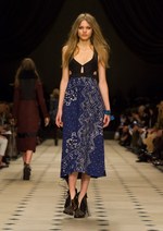 バーバリー プローサム 2015-16年秋冬コレクション - 美しいキルトに魅せられた英国ボヘミアン｜写真36