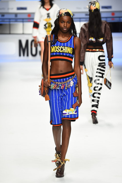 モスキーノ(MOSCHINO) 2015-16年秋冬ウィメンズコレクション  - 写真49