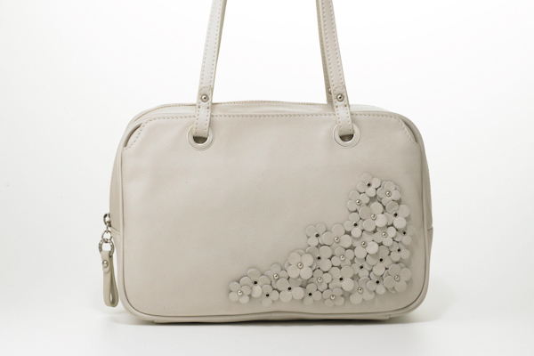 表参道ヒルズにアンテプリマが新店舗をオープン！　限定アイテム、プレゼントも登場！！