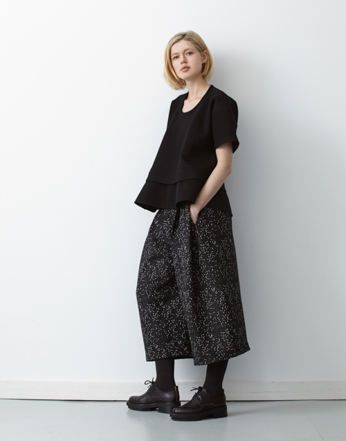 スタジオニコルソン　スカート STUDIO NICHOLSON(スタジオニコルソン) SPIRO SKIRT BLACK | Debby