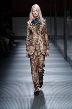 グッチ 2015-16年秋冬ウィメンズコレクション - ノスタルジックな音色が奏でるコンテンポラリー｜写真22