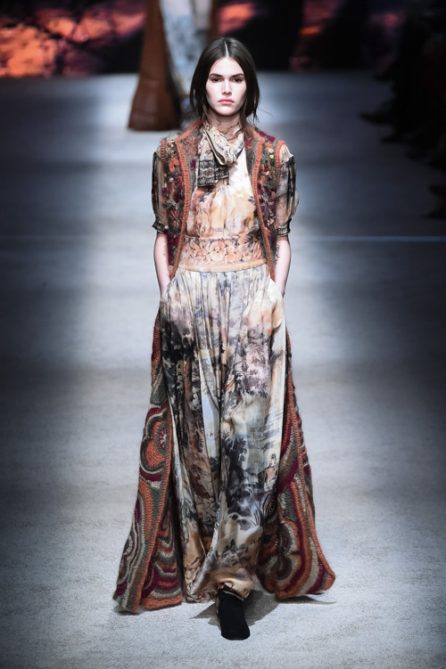 アルベルタ フェレッティ(ALBERTA FERRETTI) 2015-16年秋冬ウィメンズコレクション  - 写真49