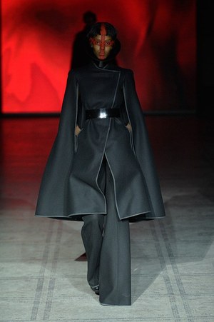 ガレス ピュー(Gareth Pugh) 2015-16年秋冬ウィメンズコレクション シルエット - 写真5
