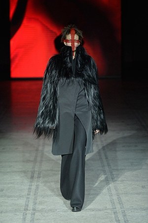 ガレス ピュー(Gareth Pugh) 2015-16年秋冬ウィメンズコレクション シルエット - 写真6