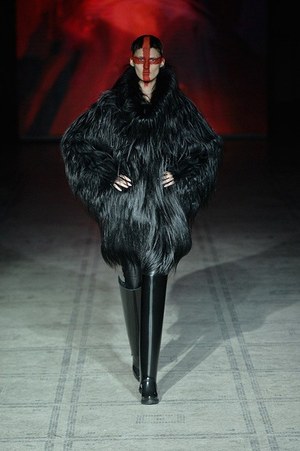 ガレス ピュー(Gareth Pugh) 2015-16年秋冬ウィメンズコレクション シルエット - 写真7