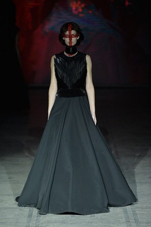 ガレス ピュー(Gareth Pugh) 2015-16年秋冬ウィメンズコレクション シルエット - 写真35