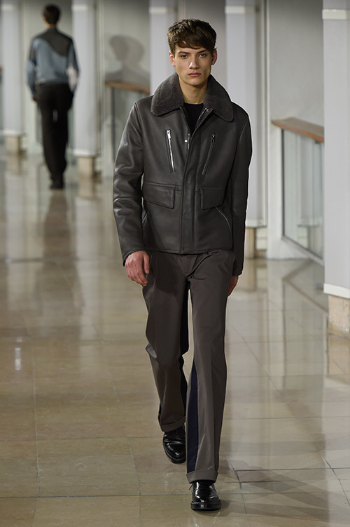 エルメス 15 16年秋冬メンズコレクション 上質と洗練をまといながら 都会を そぞろ歩き ファッションプレス