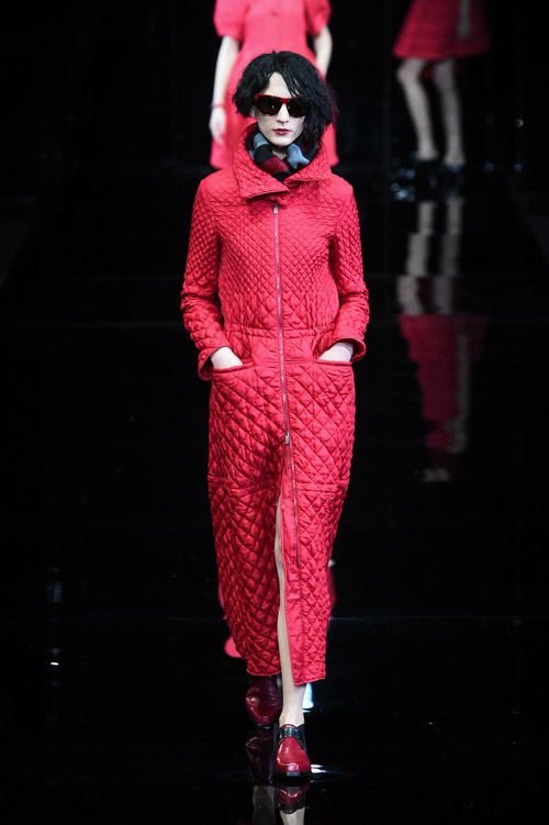 エンポリオ アルマーニ 2015-16年秋冬｜female ダウンジャケット