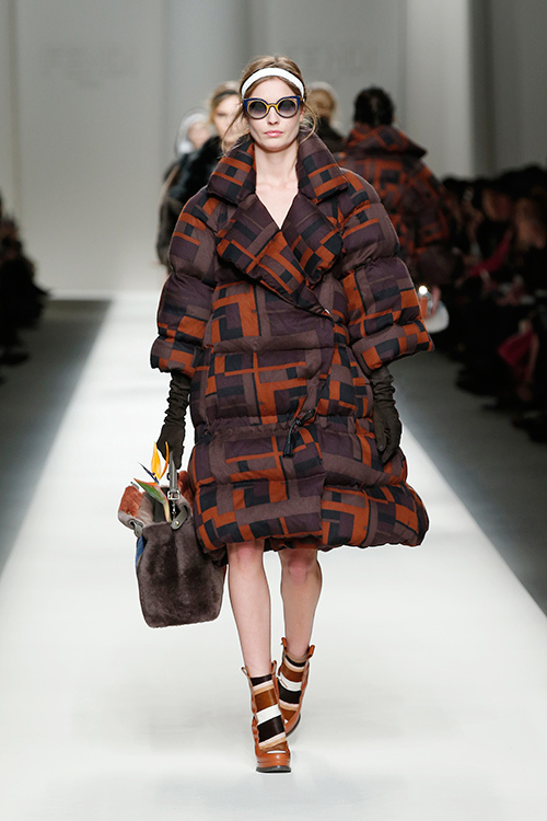 フェンディ(FENDI) 2015-16年秋冬ウィメンズコレクション  - 写真42