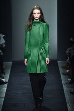 ボッテガ・ヴェネタ 2015-16年秋冬コレクション - 視覚での遊び、想像力を掻き立てる色彩｜写真8