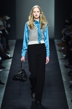 ボッテガ・ヴェネタ 2015-16年秋冬コレクション - 視覚での遊び、想像力を掻き立てる色彩｜写真9