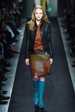 ボッテガ・ヴェネタ 2015-16年秋冬コレクション - 視覚での遊び、想像力を掻き立てる色彩｜写真14