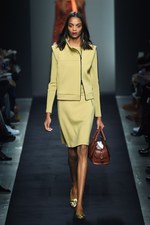 ボッテガ・ヴェネタ 2015-16年秋冬コレクション - 視覚での遊び、想像力を掻き立てる色彩｜写真33