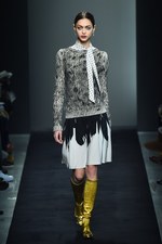 ボッテガ・ヴェネタ 2015-16年秋冬コレクション - 視覚での遊び、想像力を掻き立てる色彩｜写真36