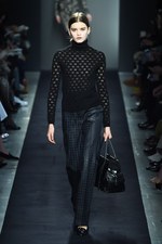 ボッテガ・ヴェネタ 2015-16年秋冬コレクション - 視覚での遊び、想像力を掻き立てる色彩｜写真38